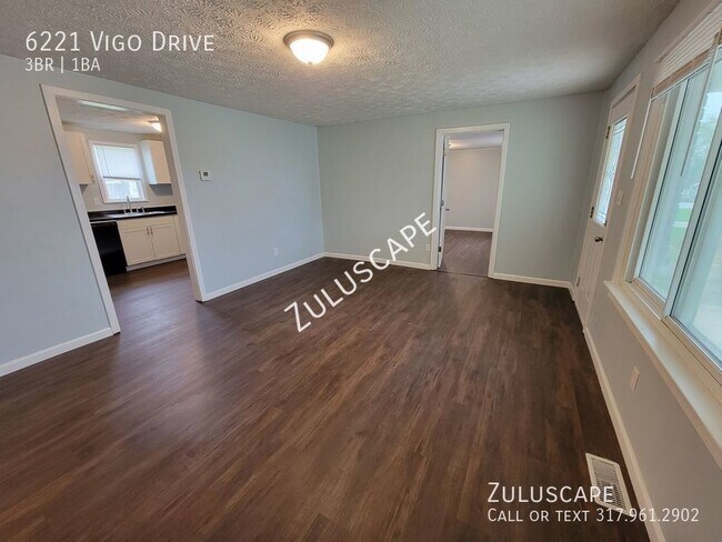 Foto del edificio - Quiet 3/1 in Clayton IN Half off first mon...
