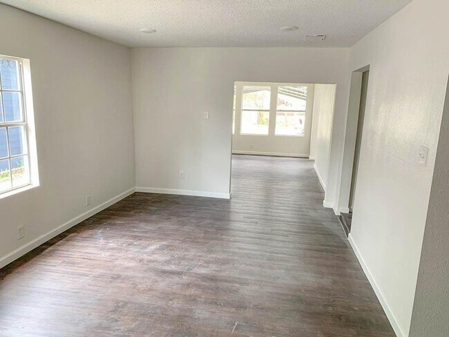 Foto del edificio - 303 Harlem St