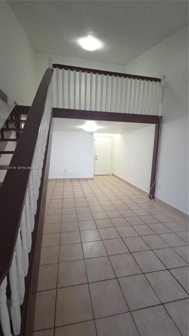 Foto del edificio - 9437 Fontainebleau Blvd
