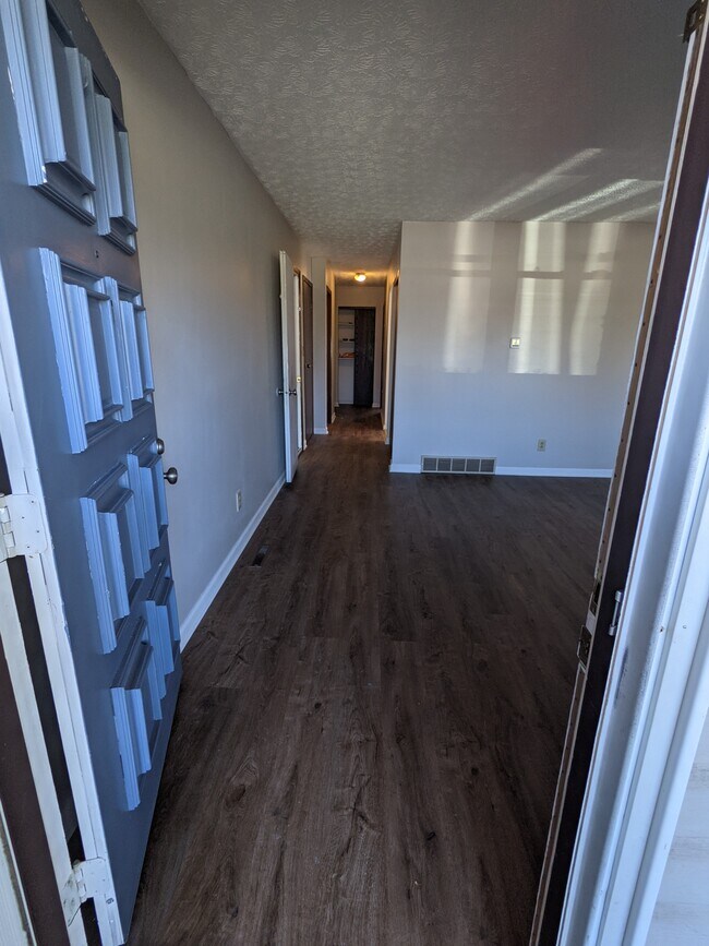 Front Room Hallway View - 387 Huber Village Blvd