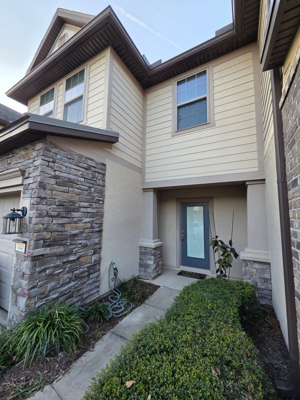 Foto del edificio - 7041 Beauhaven Ct