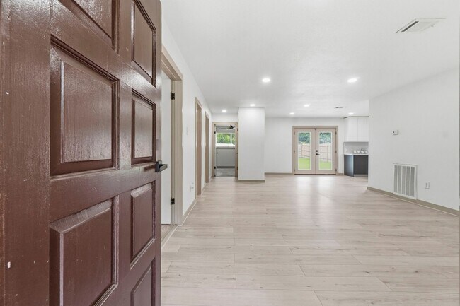 Foto del edificio - 14850 Coaltown Rd