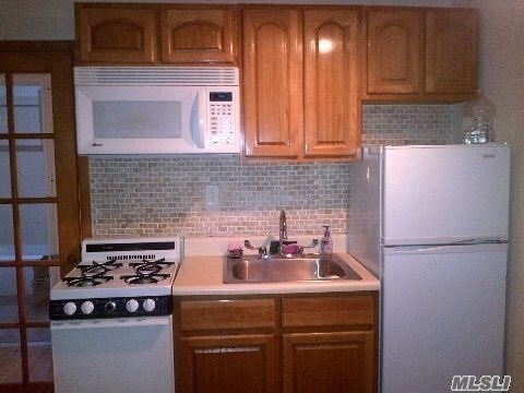 Foto del edificio - 750 E Broadway