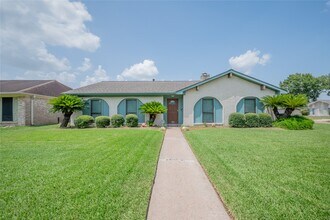 Building Photo - 9202 Benning Dr