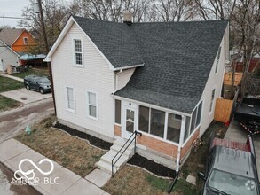 Building Photo - 352 W 28th St