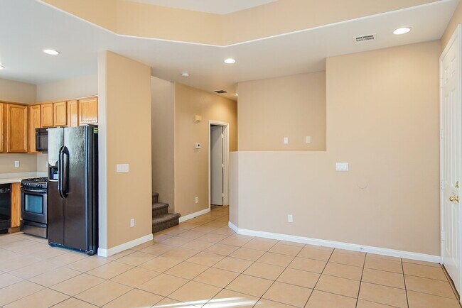 Foto del edificio - 6480 Raven Hall St