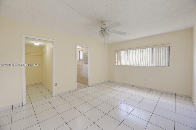 Building Photo - 8650 SW 133rd Avenue Rd