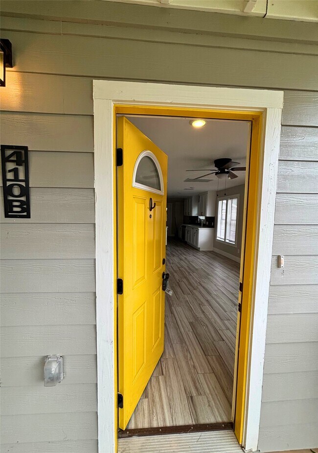 Foto del edificio - 410 McPhail St