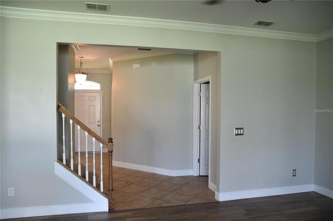 Foto del edificio - 711 Meadow Glade Dr
