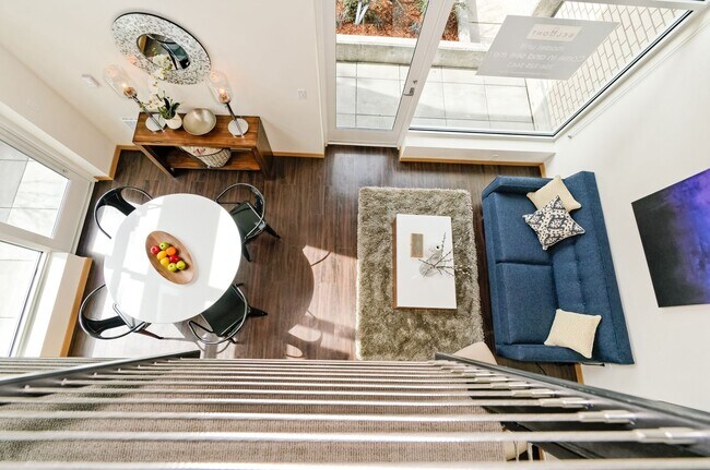 Building Photo - 500 Belmont Ave E