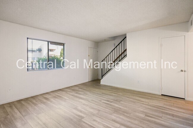Foto del edificio - 3402 Ashe Rd