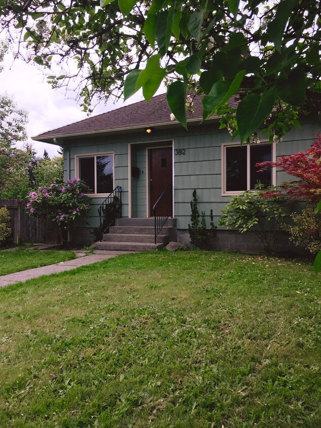 3812 S 10th St, WA 98405 House Rental in WA