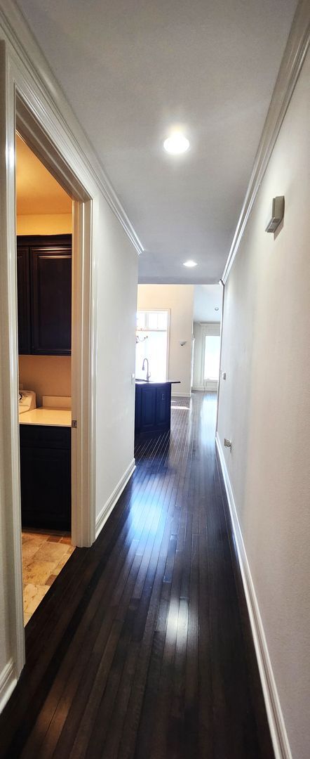 Building Photo - 3 Bedroom 2.5 Bath Condo Now Available!