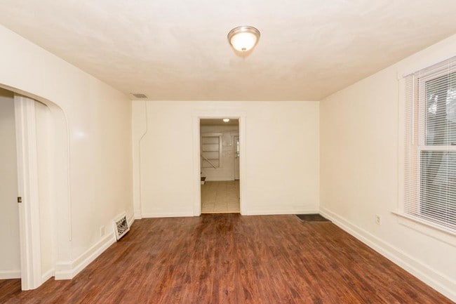 Building Photo - 217 N 8th St