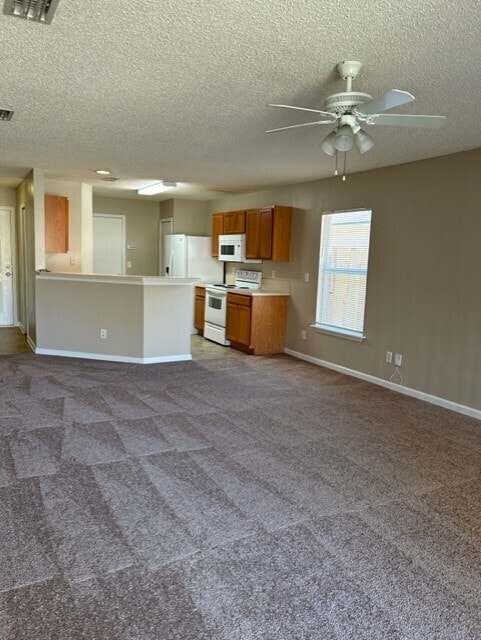 Foto del edificio - 950 Wynfield Cir