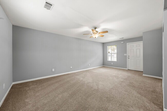 Foto del edificio - 1526 Venetian Dr SW