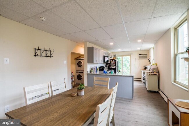 Foto del edificio - 1625 S 10th St