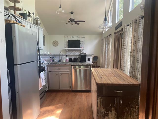 Building Photo - 120 Primrose Cove