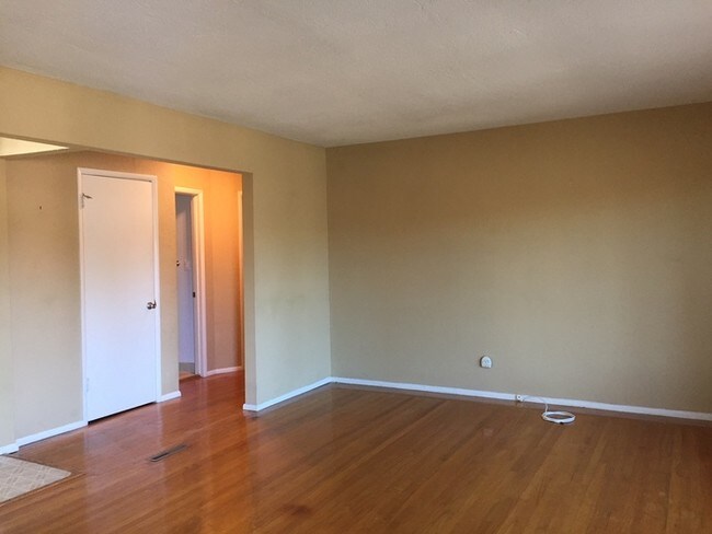 Foto del edificio - 3707 Sundale Rd