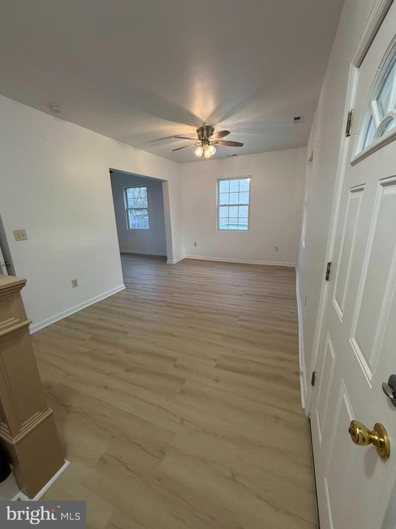 Building Photo - 9 Hartford Rd