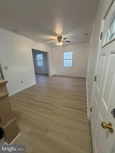 Building Photo - 9 Hartford Rd