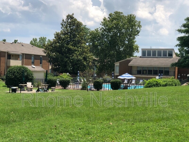 Primary Photo - 515 Basswood Ave