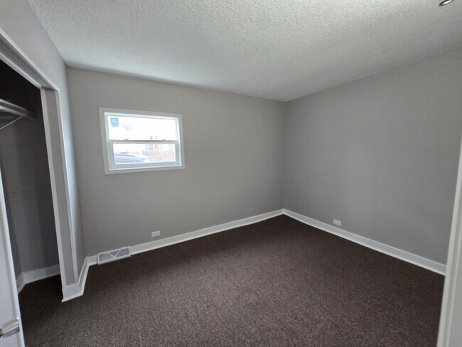 Foto del edificio - 1801 50th St