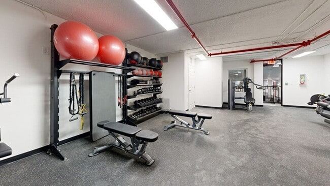 Interior Photo - Riverwalk 803