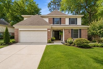 Building Photo - 34 Firethorn Pl