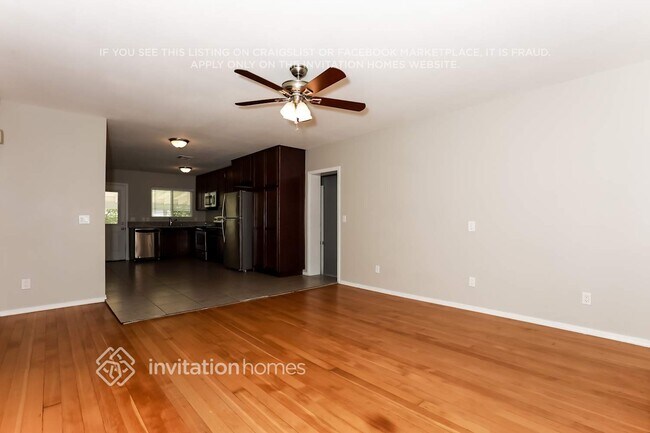 Foto del edificio - 132 S Olive