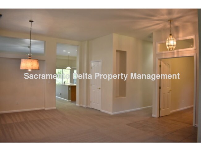 Foto del edificio - Beautiful Home In Gated Community