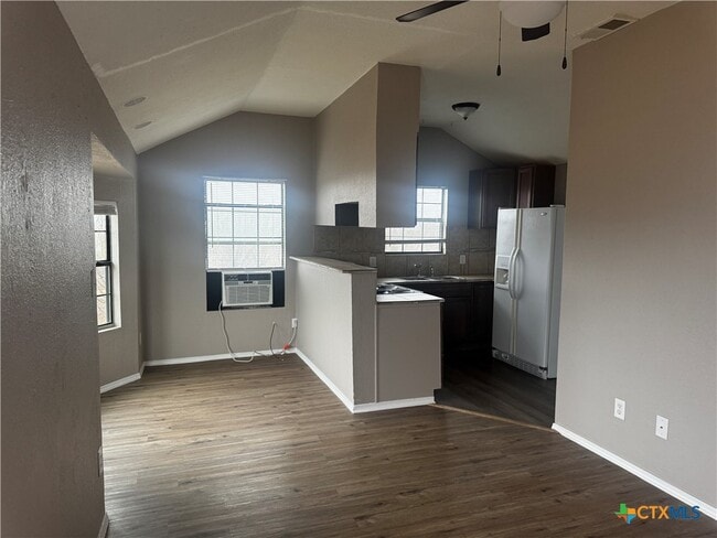 Foto del edificio - 1451 Offermann Hill Rd