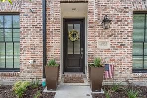 Photo - 14953 Oak St Apartment