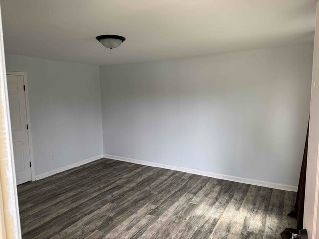 Building Photo - 5602-4 Aspen Ave