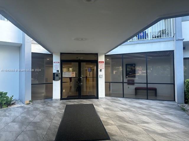 Foto del edificio - 1300 NE Miami Gardens Dr