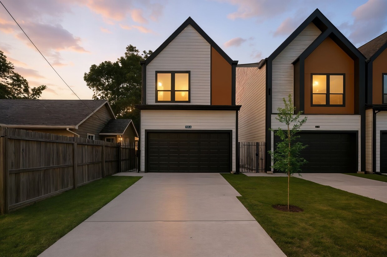 Foto principal - 7131 Eastwood St