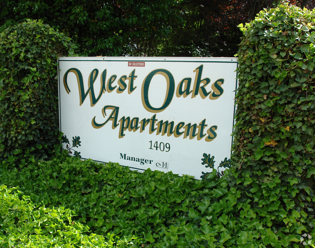 Foto del edificio - West Oaks Apartments