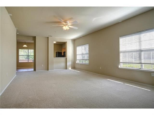 Foto del edificio - 3133 Judge Holland Ln