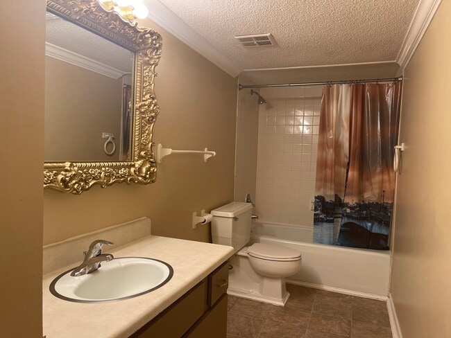 Master Bathroom - 493 Canberra Dr