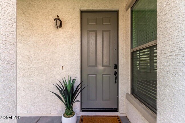 Building Photo - 3467 S Falcon Dr