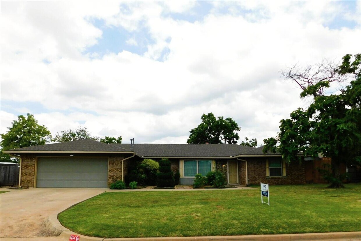 Foto principal - 104 SW 75th St