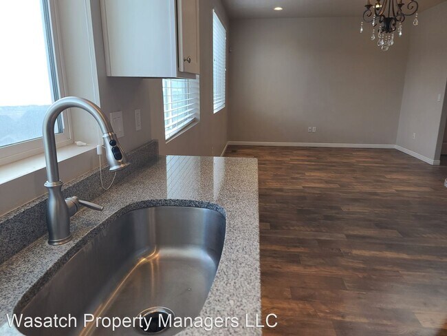 Foto del edificio - 3 br, 2.5 bath House - 3048 S. Red Pine Dr