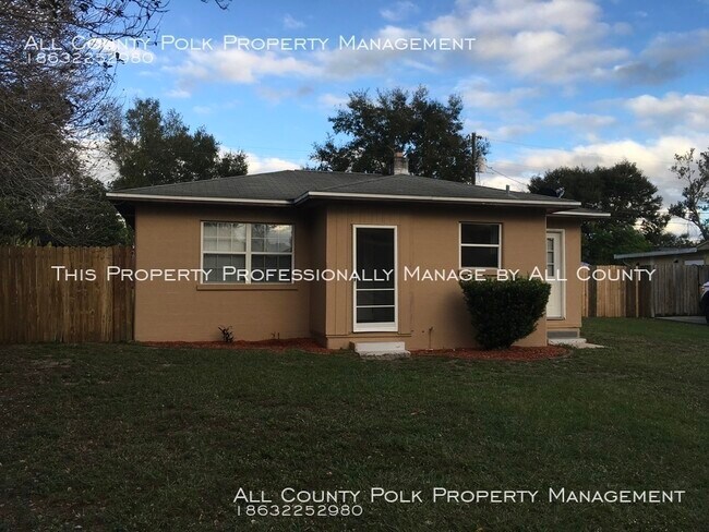 Foto del edificio - 2 Bedroom 1 Bathroom Single Family Home