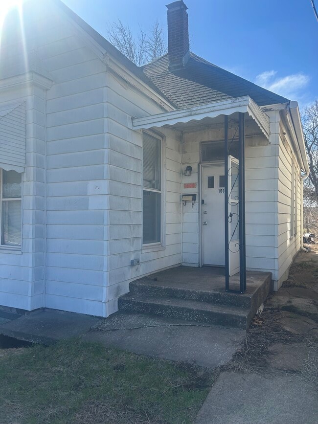 Building Photo - 1608 3rd St