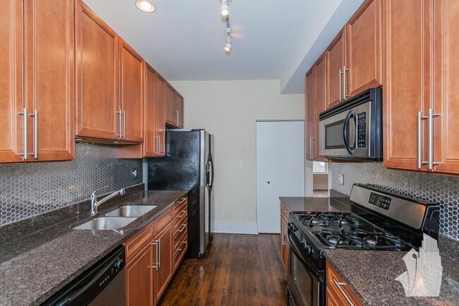 Foto del edificio - 3455 N Wolcott Ave