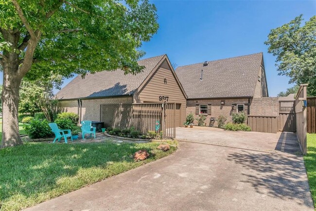 Building Photo - 9517 Summerhill Ln