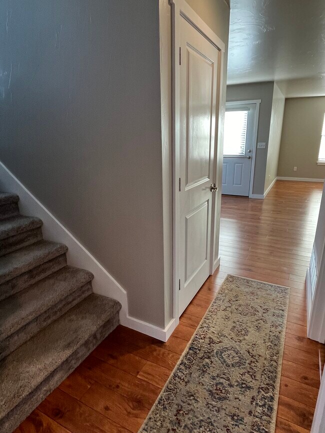 1205 Wyoming St, Belgrade, MT 59714 House Rental in Belgrade, MT