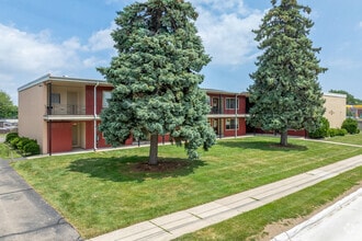 Building Photo - Wildwood Apartments