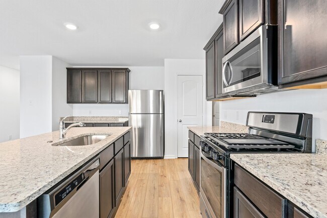 Building Photo - 4010 Mistyrock Wy
