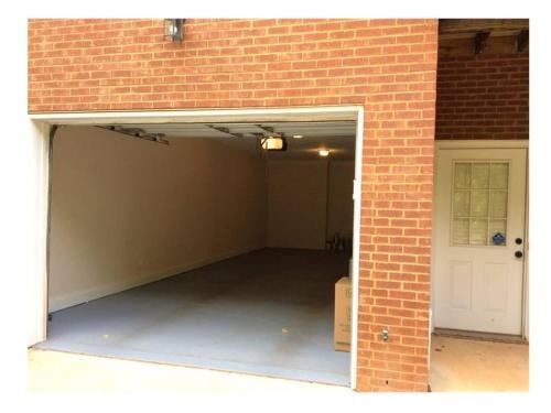 Garage with dooropener - 1273 N Dean Rd
